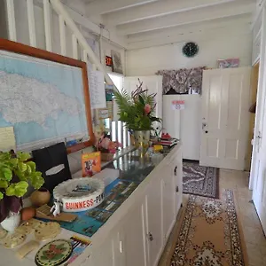  Guest house -